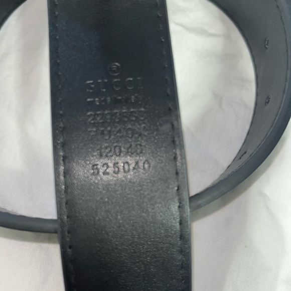 Gucci Black Belt with Gold GG Buckle - Picture 3 of 3